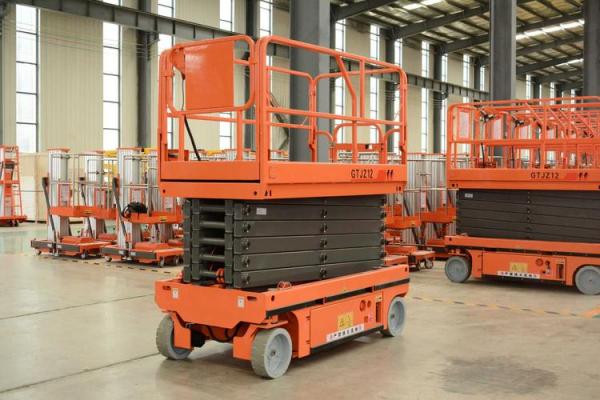 自行走升降機1（自行走升降機制造有限公司）