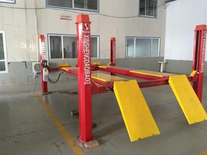 汽車舉升機4（汽車舉升機價格多少錢一臺）